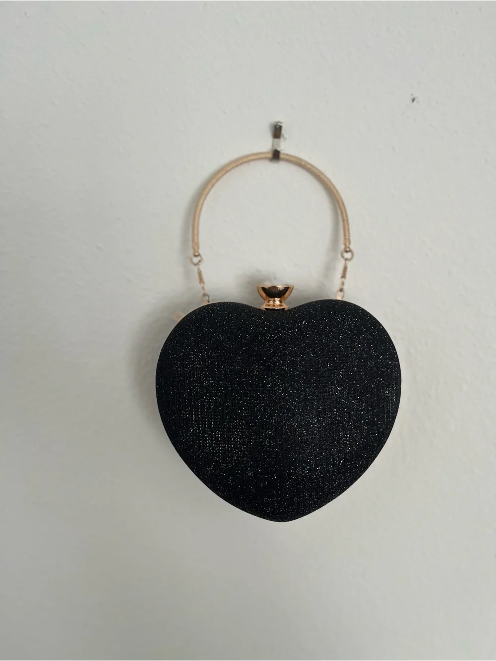 Black Heart-Shaped Glitter Evening Clutch with Gold Handle